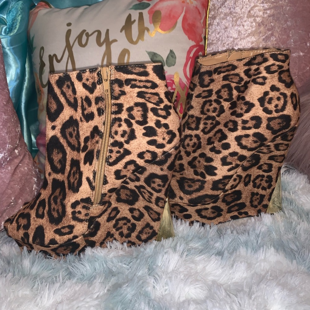 Liliana - Leopard•Peep-Toe•Platform•Wedge Booties - Picture 3 of 8